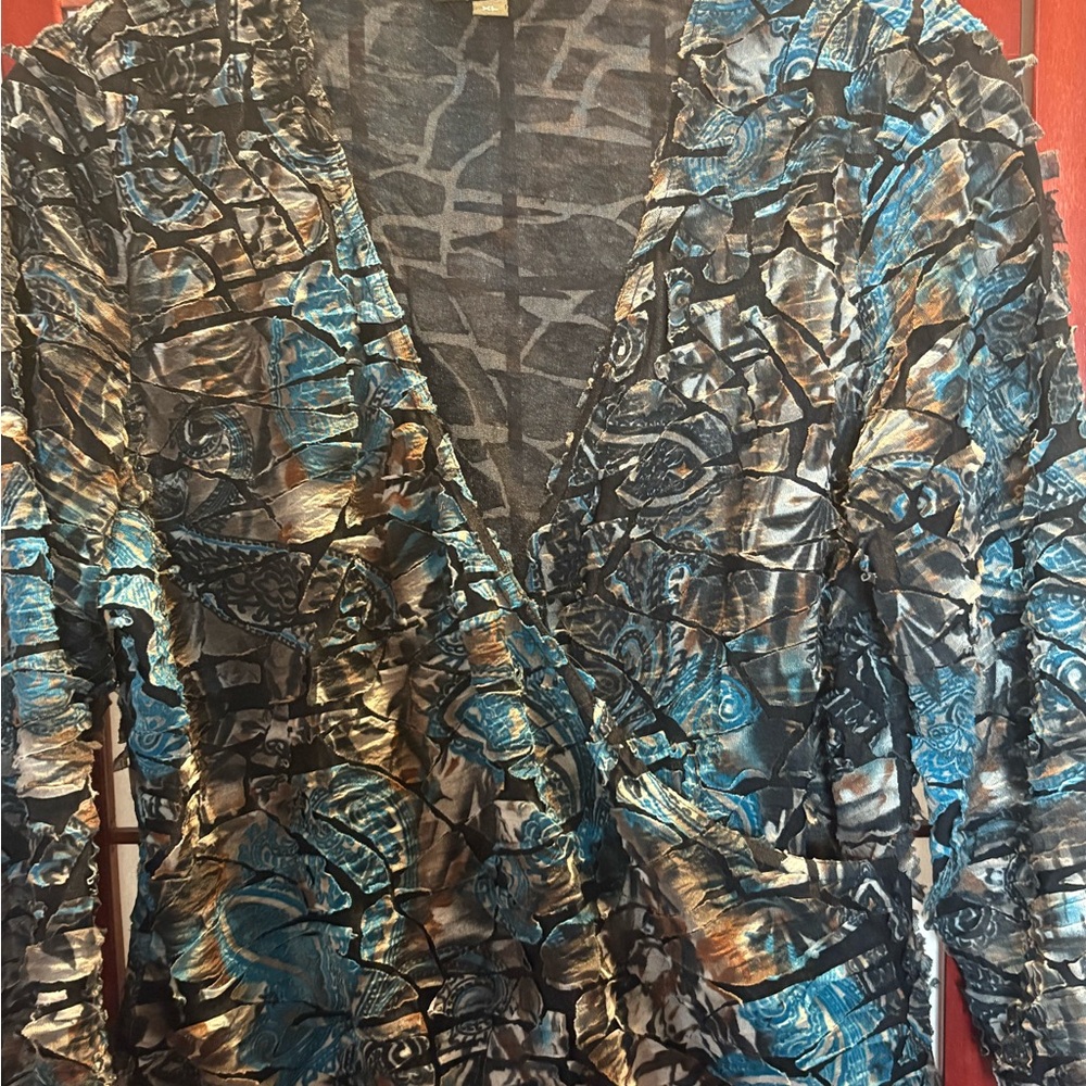 SNO SKINS  Floral V-neck Mock Wrap Exta Large Made in USA